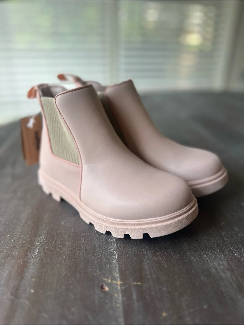 Native Shoes Kensington Treklite Boots Kids Chameleon Pink Ankle Chelsea Size 1